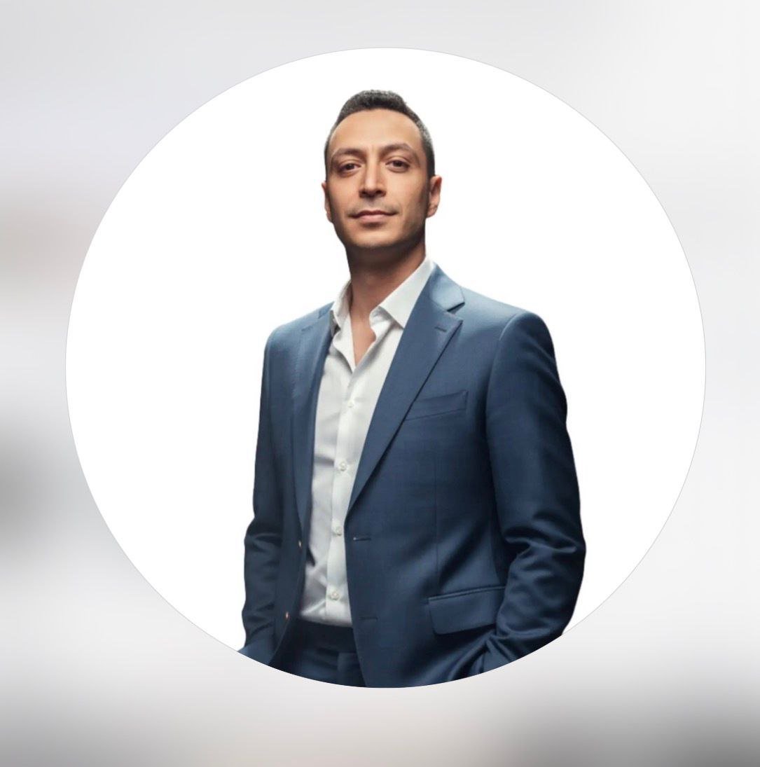 Aykut D.
